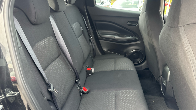 Nissan Juke 1.0 DiG-T Acenta Premium 5dr DCT Petrol Hatchback